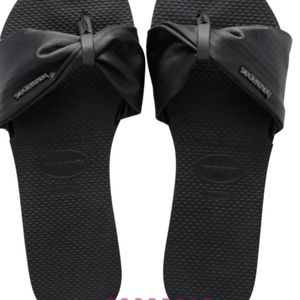 Havaianas Black St. Tropez sandal. NEVER WORN. Size 11/12